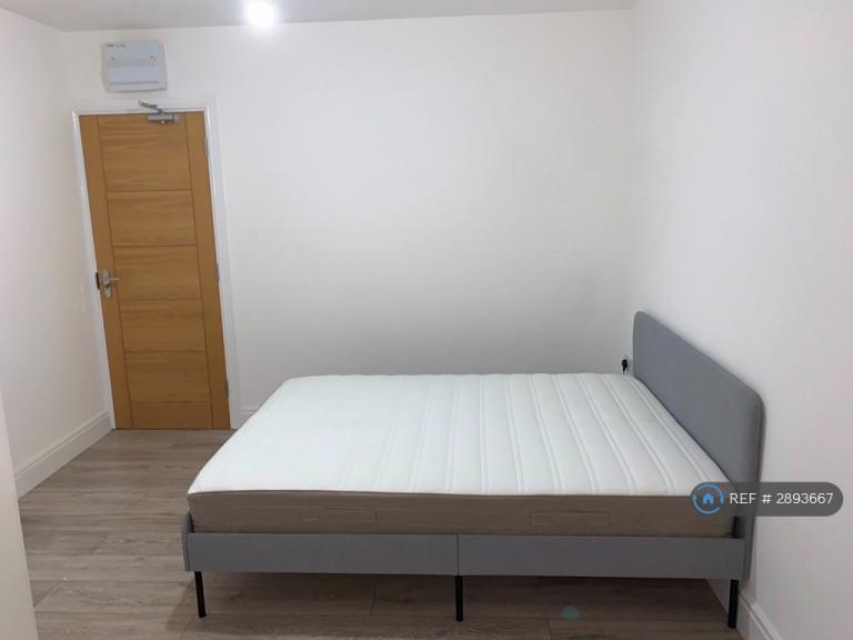 1 bedroom in Goodmayes Lane, Ilford, IG3 (#2893667)