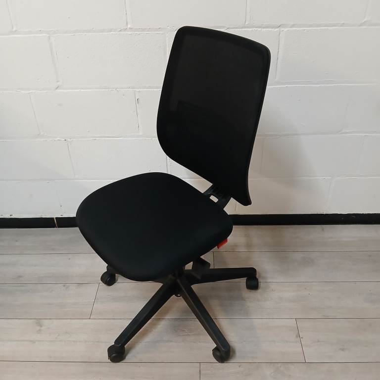 Haworth Lively Operator Chair, Fully Adjustable, Support, No Armrests, Black Mesh - 100 availabe