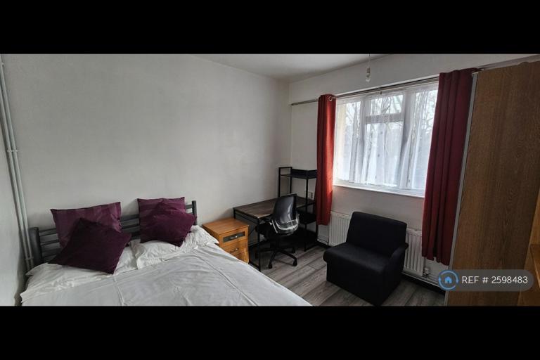 1 bedroom in Rowland Hill House, London, SE1 (#2598483)