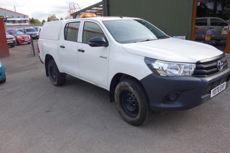 Toyota Hilux 2.4 D-4D Active Pickup Double Cab 4dr Diesel Manual 4WD ... 2020/70