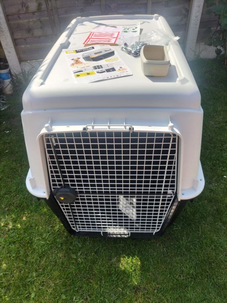New dog transportation crate 