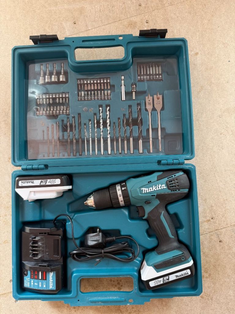 Makita Cordless Drill Kit with Accessories – Good Working Order