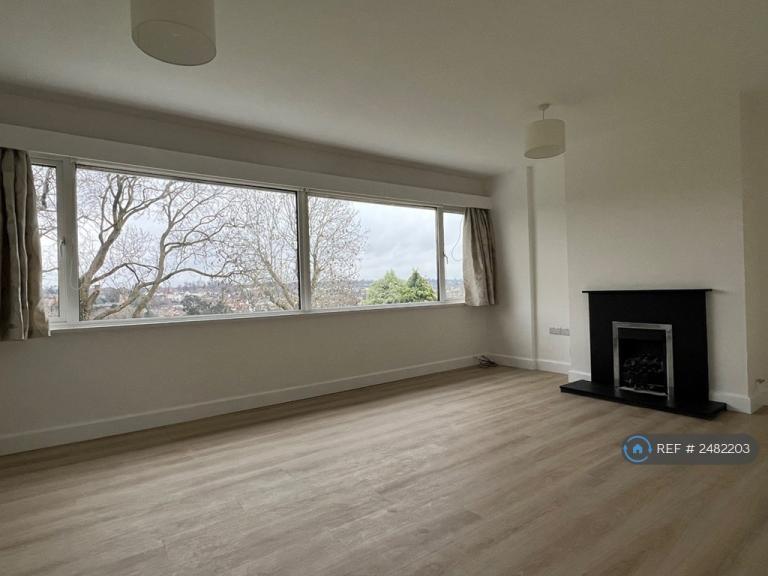 2 bedroom flat in Westover Road, Bristol, BS9 (2 bed) (#2482203)