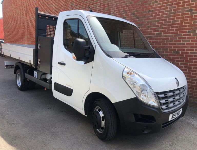 2011 Renault Master MLL35TWdCi 150 Low Roof Tipper CHASSIS CAB Diesel Manual