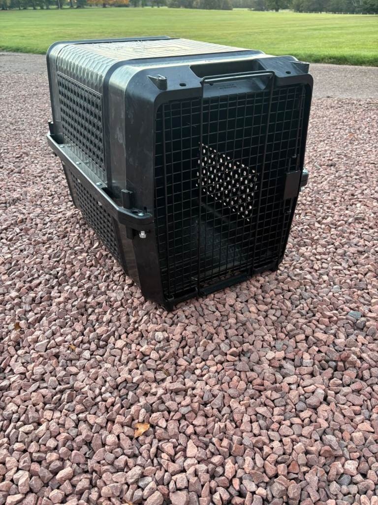 Large Heavy-Duty Airline Approved Pet Travel Crate / Dog Carrier