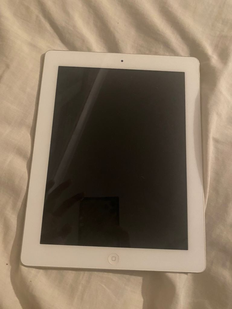 Excellent condition iPad, sold for parts