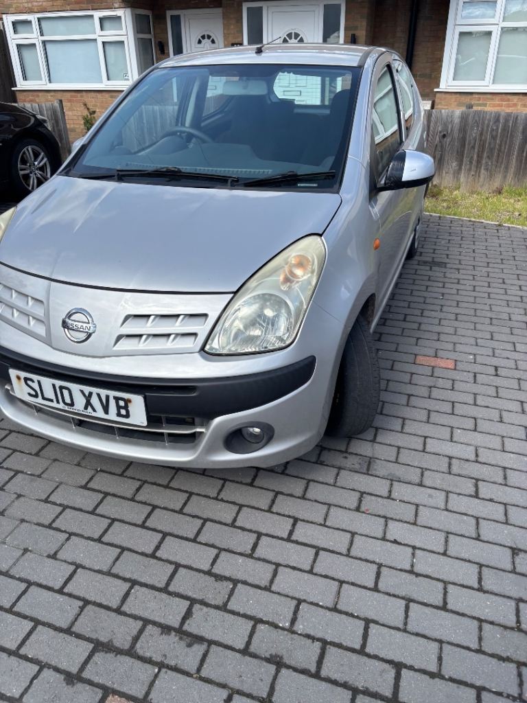Nissan pixo 2010