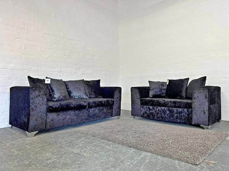 BRAND NEW Navy Crushed Velvet Sofa Set – 3 and 2 Seater Couches