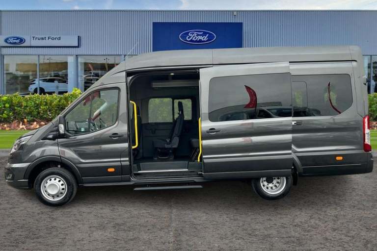 2025 Ford Transit 460 Limited AUTO L4 H3 ELWB High Roof 17 Seat Minibus RWD 2.0 EcoBlue 165ps Min...