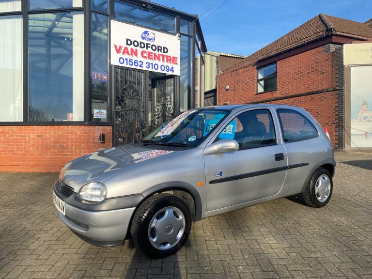 2000 Vauxhall Corsa 1.0 12V Club 3dr HATCHBACK Petrol Manual