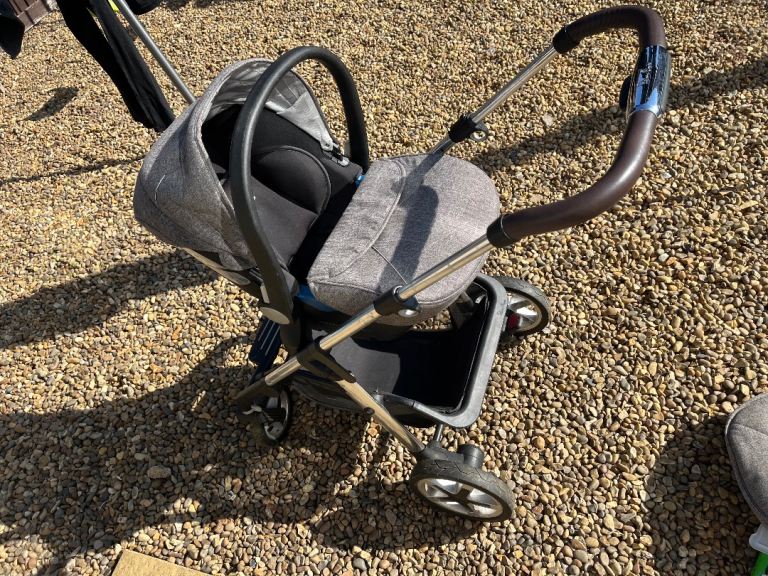 Silver Cross Pushchair & Car Seat Travel System