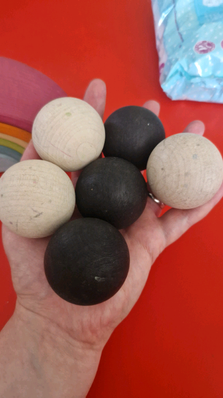 Grimms Monochrome Wooden balls 