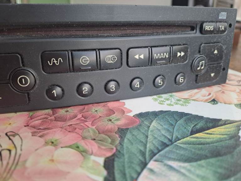 Radio cd player Clarion 