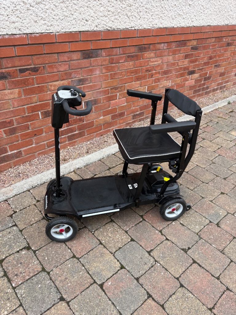 Monarch Air 14KG Folding Mobility Scooter in Like new condition 