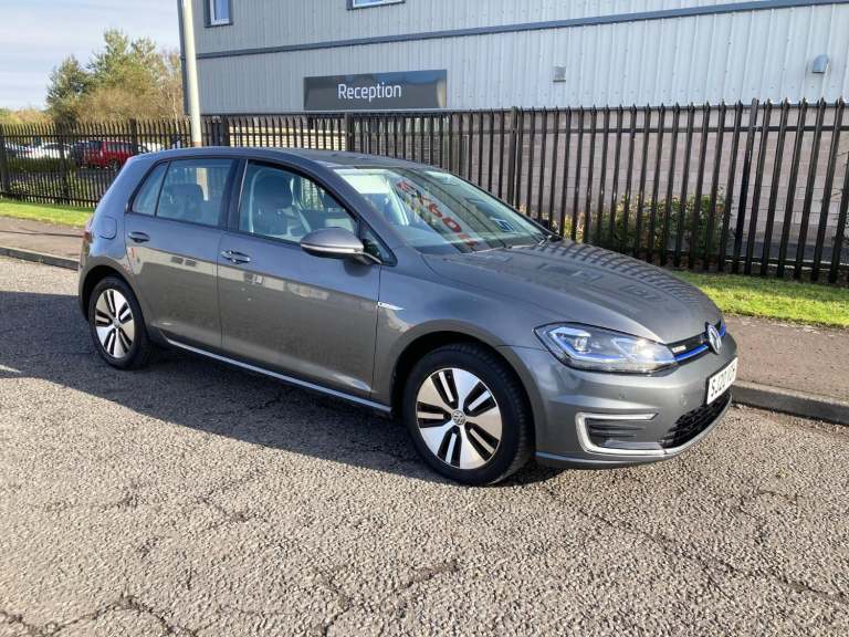 image for VOLKSWAGEN GOLF 35.8kWh e-Golf 2020