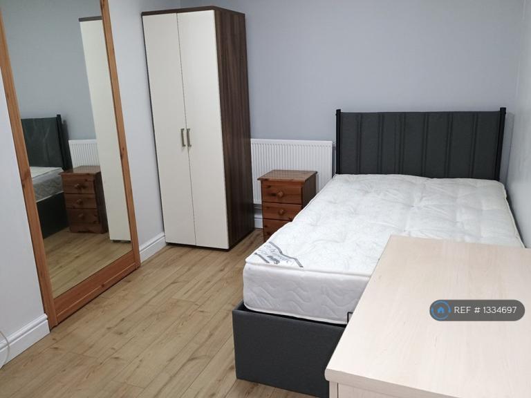 1 bedroom in Stourbridge Road, Dudley, DY1 (#1334697)