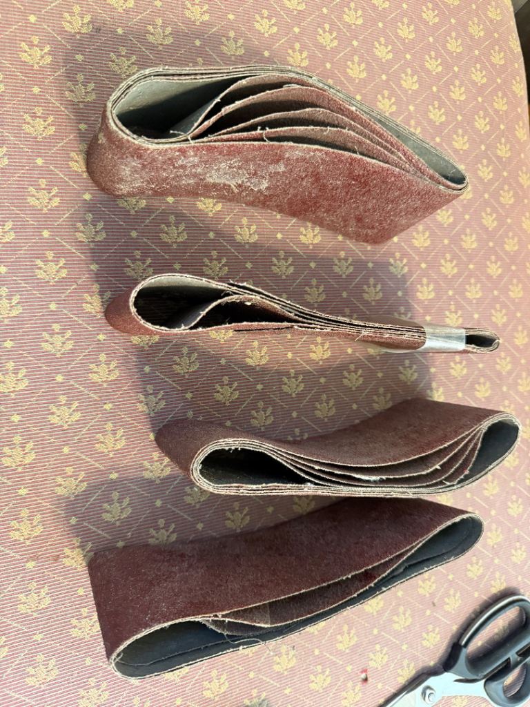 Bosch sandpaper beltsander