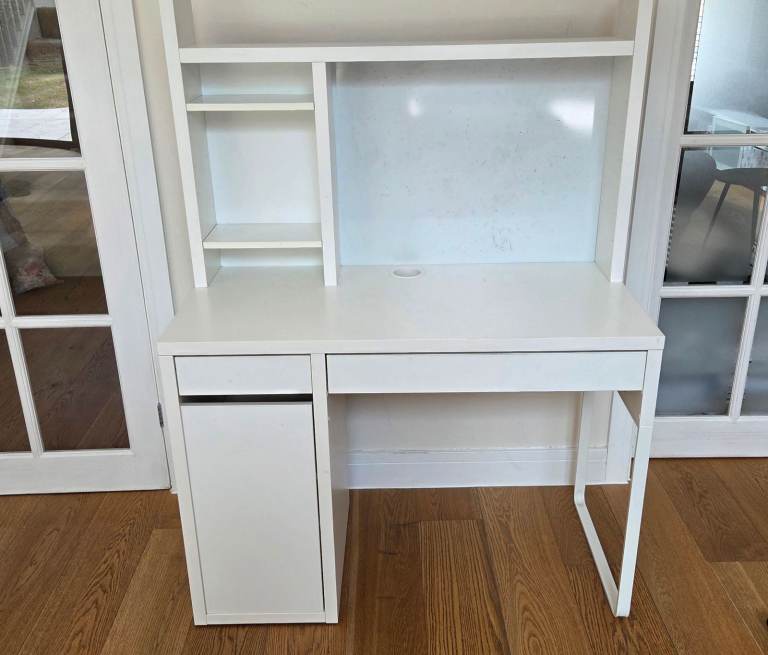 White Wooden Desk with Shelves and Storage