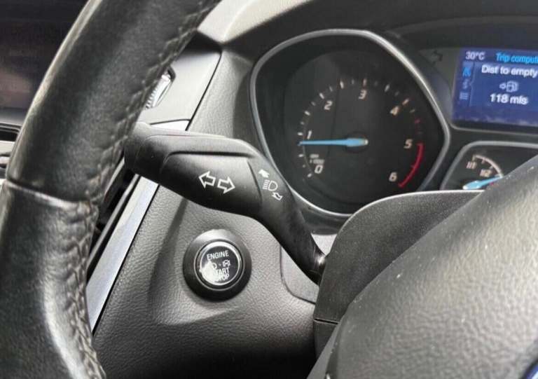 2014 Ford Focus 1.6 TDCi 115 Titanium Navigator 5dr HATCHBACK DIESEL Manual