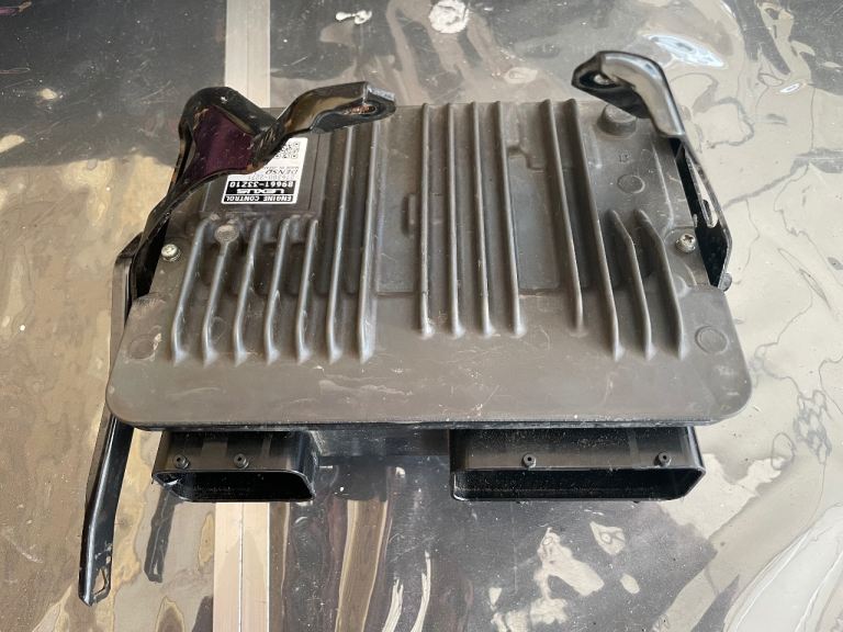 LEXUS ES 300H 2021 ECU ENGINE CONTROL UNIT 89661-33Z10