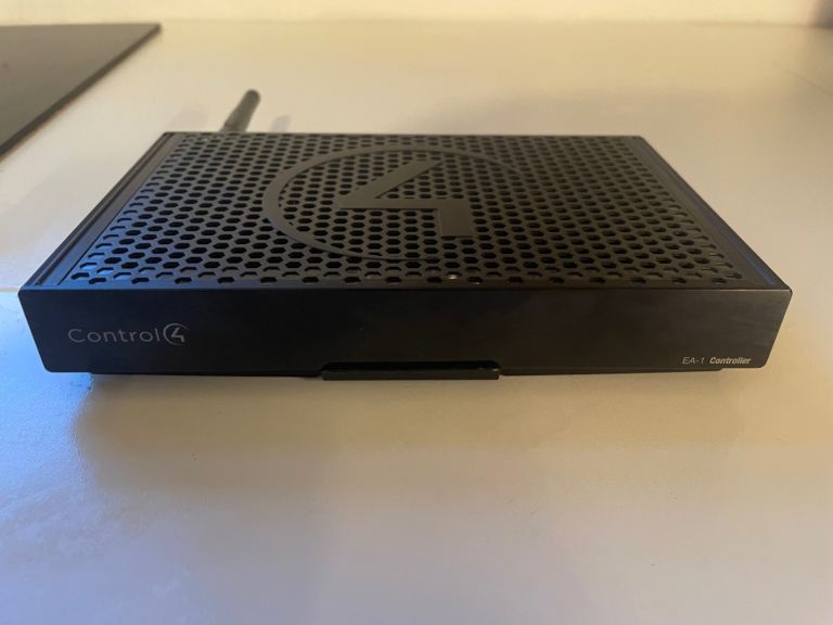 Control 4 EA1 Home Automation Controller (POE Version)