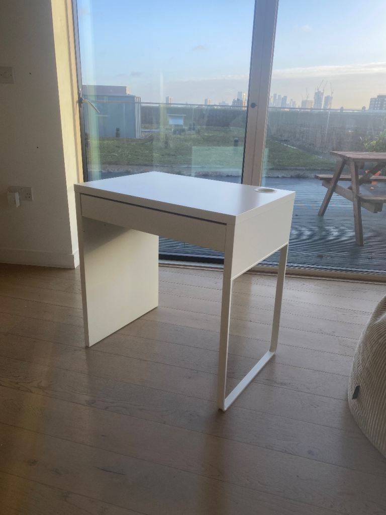 IKEA MICKE Desk – Quick Sale £40 - Current IKEA price: £79