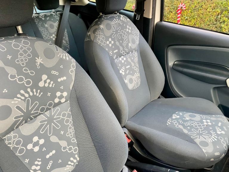 FORD KA BRAND NEW MOT NO ADVISORIES 86k MILES CLEAN CAR CHRISTMAS PRESENT