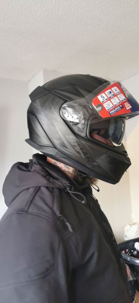 Shark D-Skwal 3 helmet 