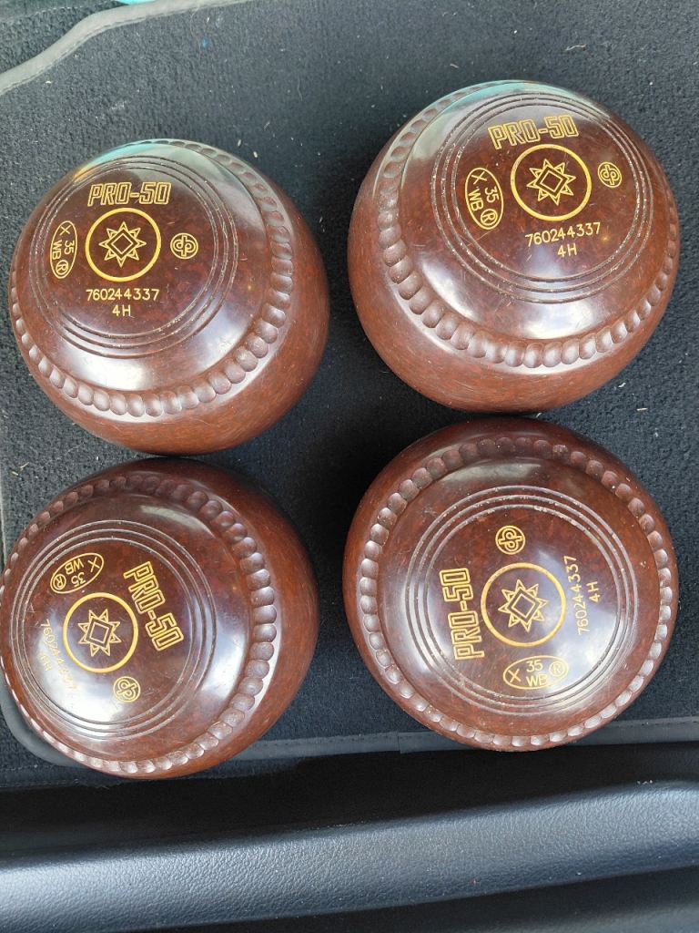 Drakes Pride Pro-50 Lawn Bowls Set - Brown, Good Condition