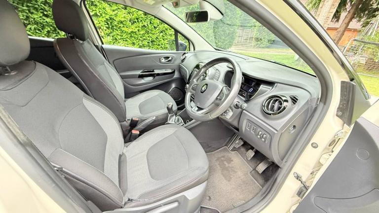 2016 Renault Captur 0.9 TCE 90 Dynamique S Nav 5dr HATCHBACK Petrol Manual
