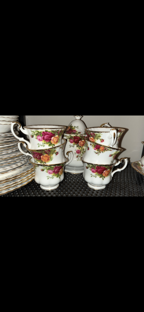 Royal Albert old country roses 