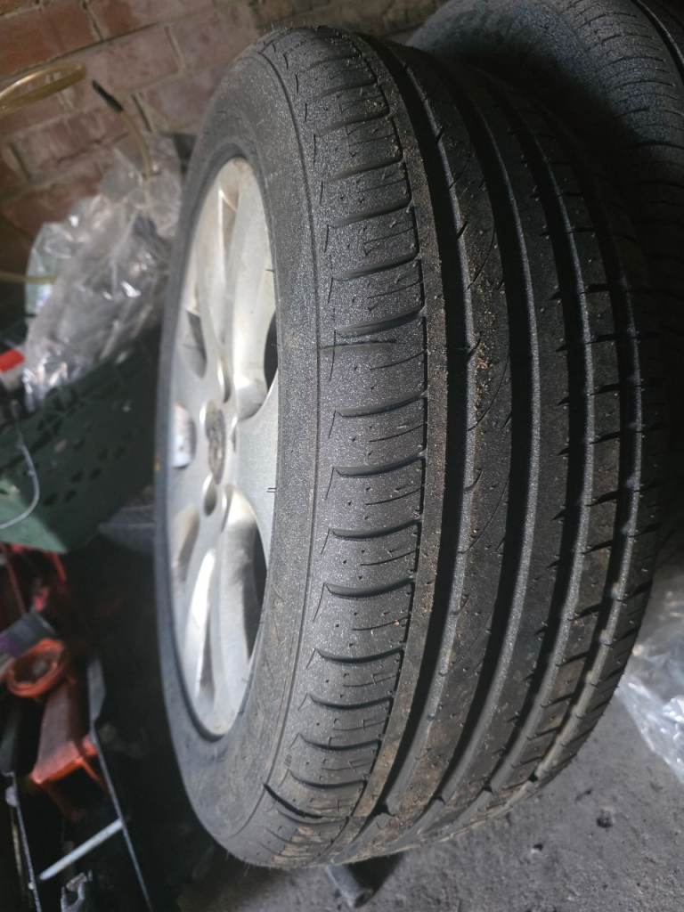 X1 17" Vauxhall Insignia Alloy & Tyre 225 50 17
