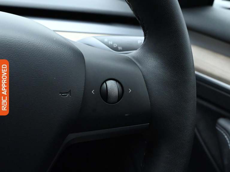 2021 Tesla Model 3 Standard Range Plus Saloon 4dr Electric Auto RWD (241 bhp) Saloon ELECTRIC Aut...