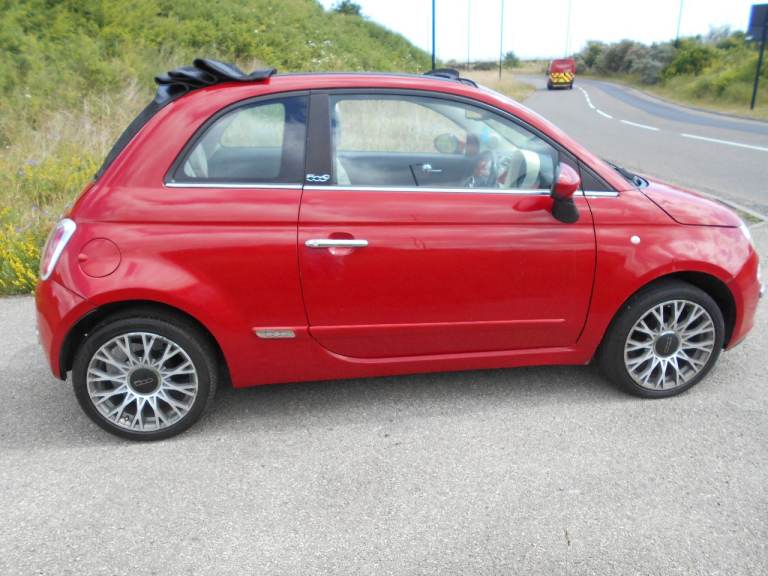 FIAT 500 POPULAR CONVERTIBLE STUNNING RED 2010 £35 ROAD TAX BARGAIN ONLY £2295 *LOOK* PX/DELIVERY