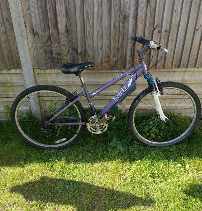 bike bicycle cycle 26 inch apollo twiligh excellent condition like new sale £40????