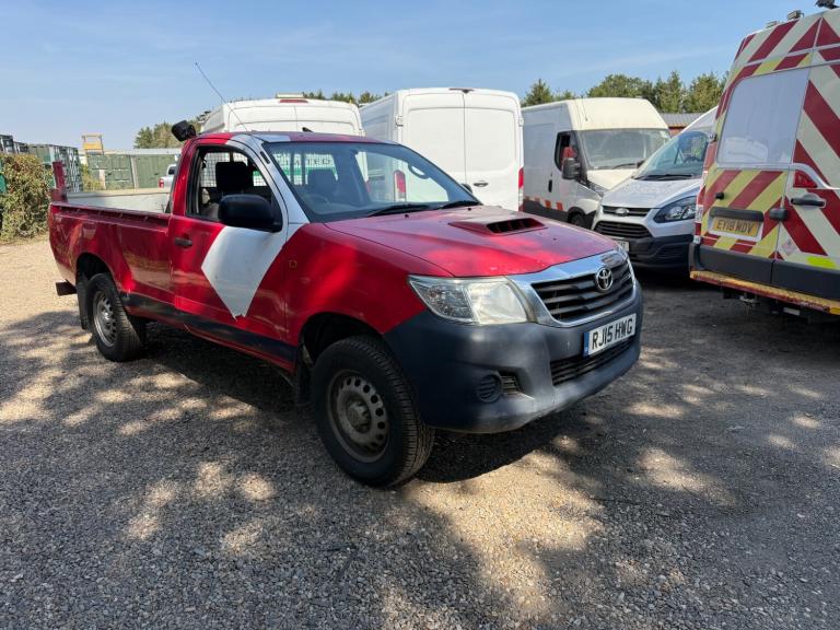 2015 Toyota Hilux Active Pick Up 2.5 D-4D 4WD 144 SINGLE CAB WITH TAILIFT PICK UP Diesel Manual