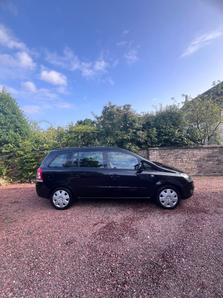 2013 Vauxhall Zafira 1.8 Exclusiv Spares or Repair