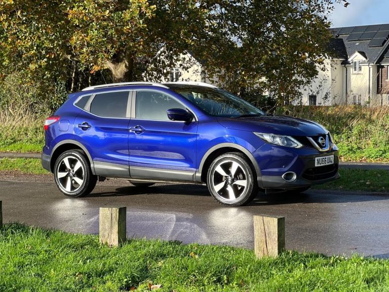 2016 Nissan Qashqai 1.5 dCi N-Connecta 5dr HATCHBACK Diesel Manual