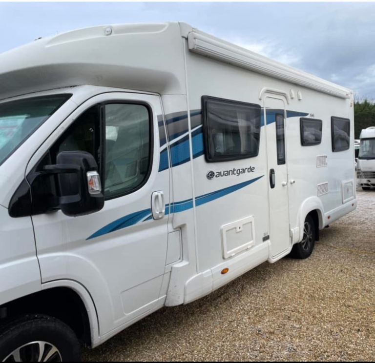 Peugeot, COMPASS AVANTGARDE 196, 2020, 2200 (cc)