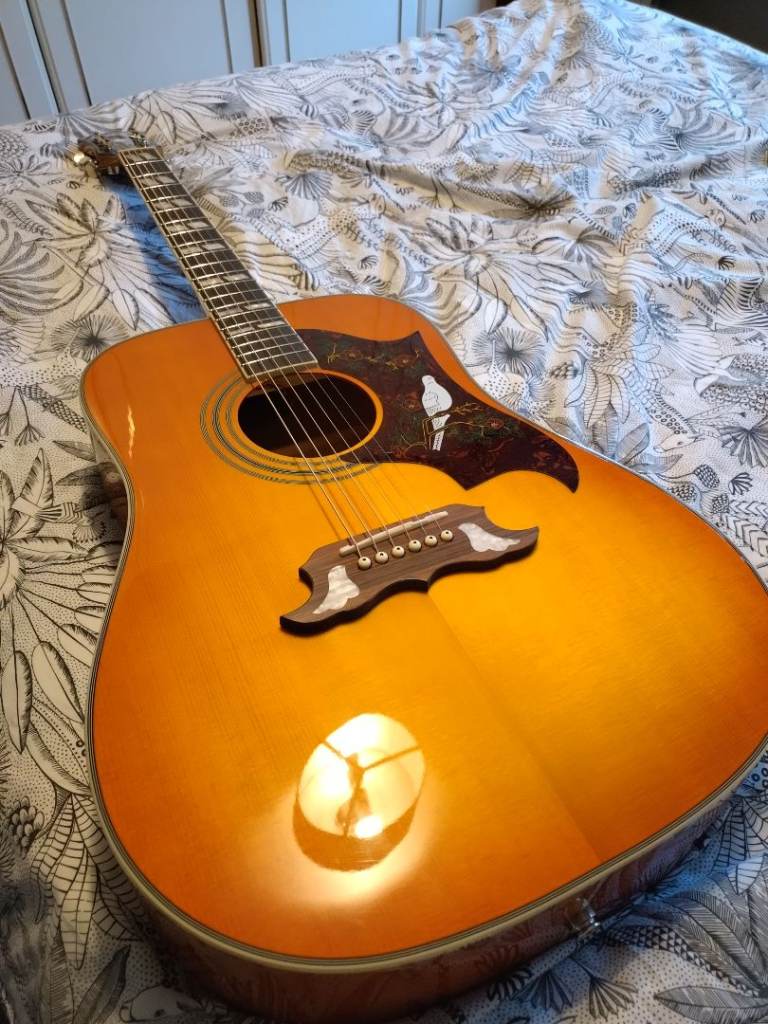 Epiphone dove pro electro acoustic guitar  