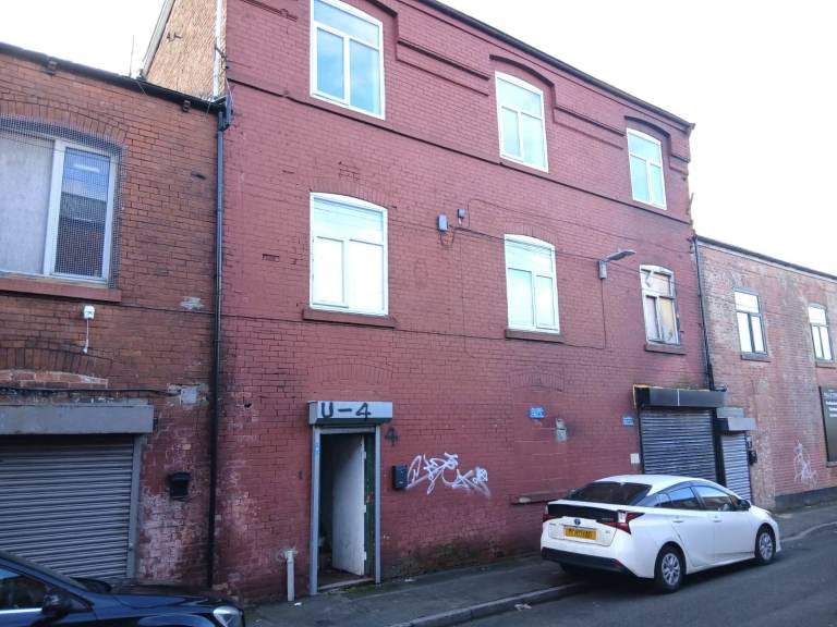 Commercial/Storage Warehouse To Let in Ashton - Unit 4, James Hill Mill, Lord St, Ashton OL6