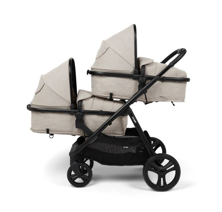 Puggle twin pram with one car seat 