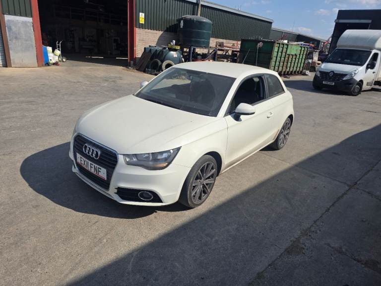 Audi, A1, Hatchback, 2011, Manual, 1598 (cc), 3 doors