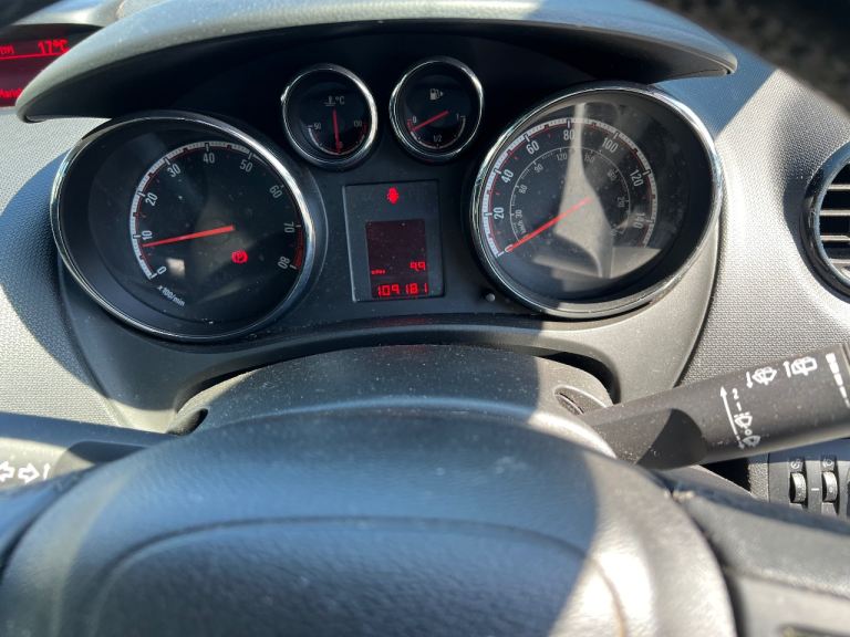 2014  (64) Vauxhall Meriva Life 1.4 Petrol 109,000 Miles MOT ’d April 26 alloy wheels 