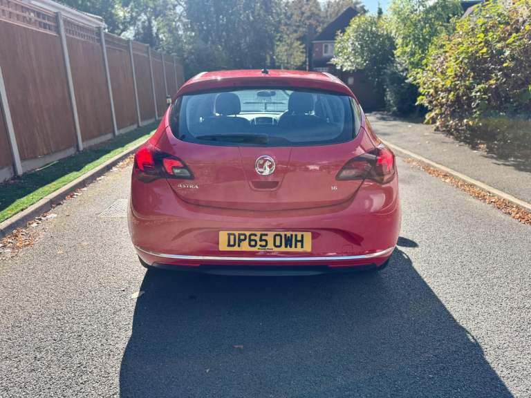 Vauxhall, ASTRA, Hatchback, 2015, Manual, 1598 (cc), 5 doors