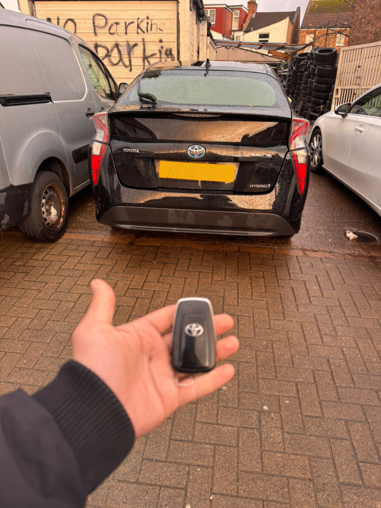Toyota Estima All Keys Lost and Spare Key Service in London