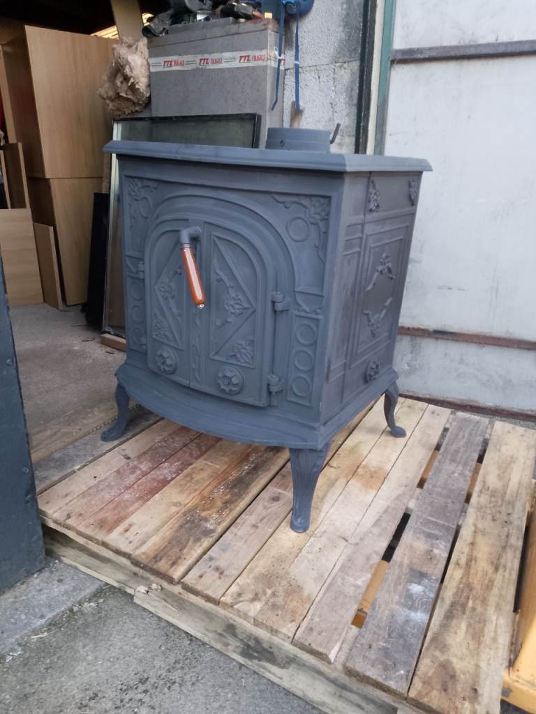 Multi fuel stove 