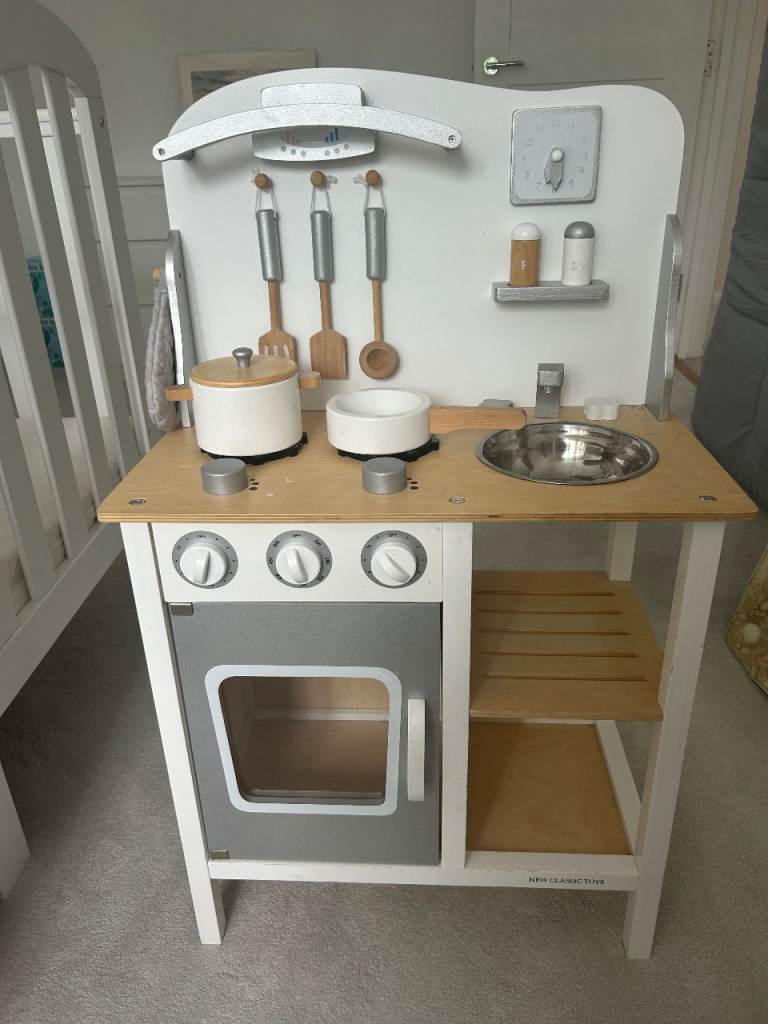 Kids Wooden Play Kitchen 