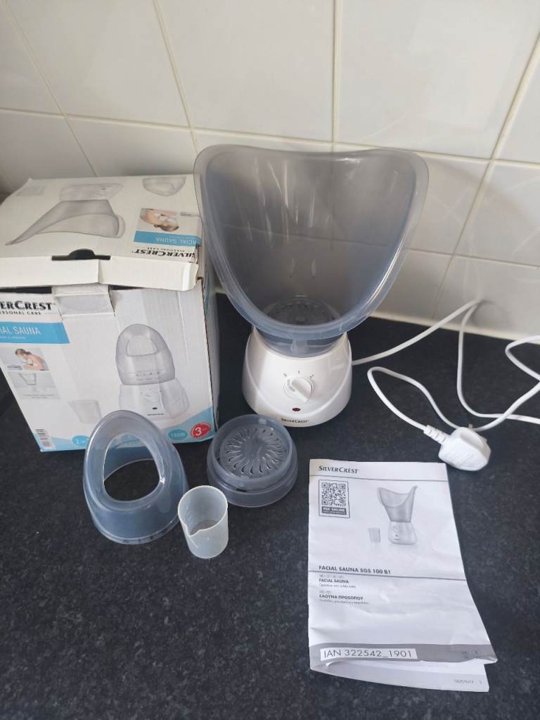 Facial steamer with all parts and instructions 