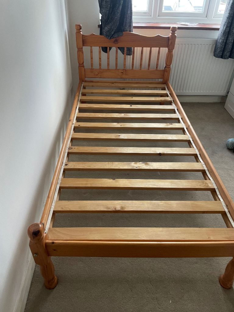 Pine single bed
